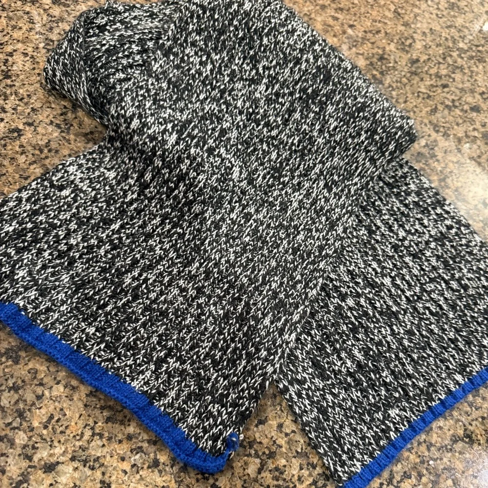 GAP Scarf